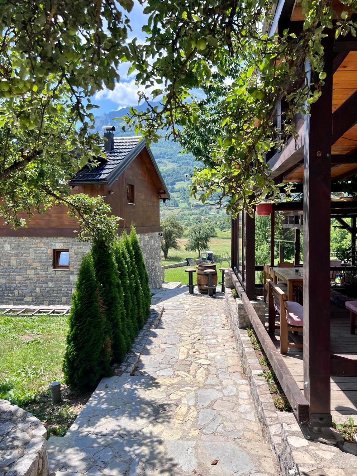 Camp Hotel Lake Views 普拉夫 外观 照片