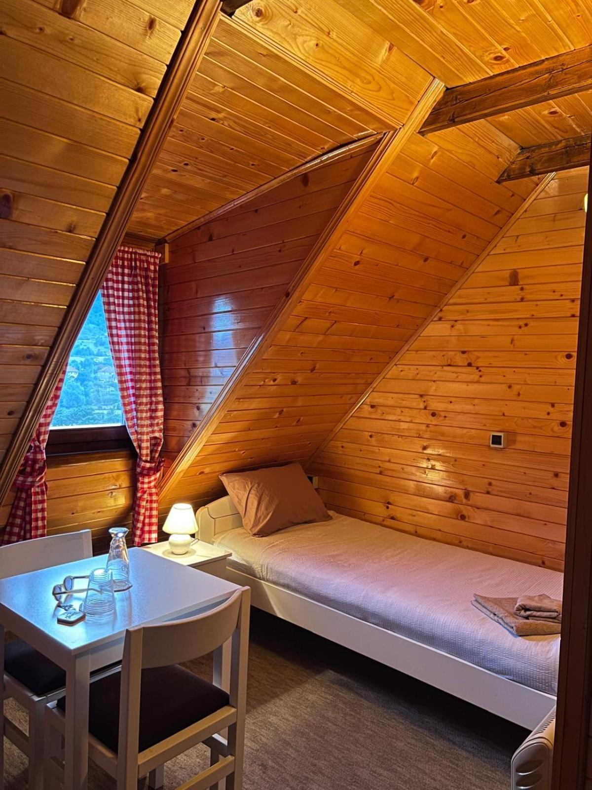 Camp Hotel Lake Views 普拉夫 外观 照片